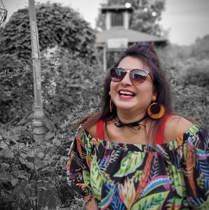 Meet your Posher, Laura